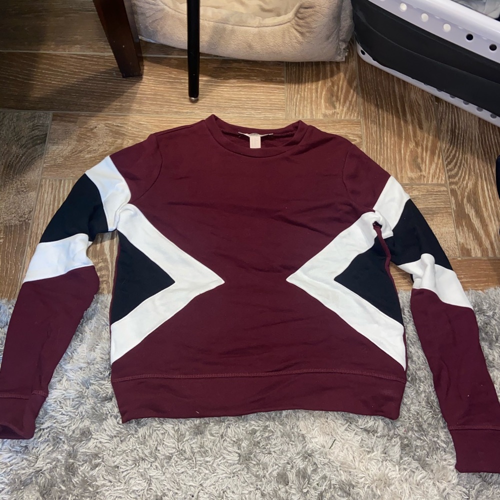 Maroon, black, and white crew neck